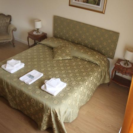 Bed and Breakfast Gioielli Di Cornelia Рим Экстерьер фото