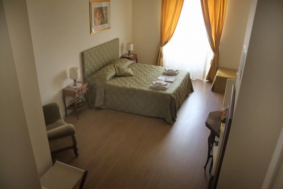 Bed and Breakfast Gioielli Di Cornelia Рим Экстерьер фото